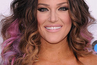 How-to-add-bright-colors-to-your-hair-side